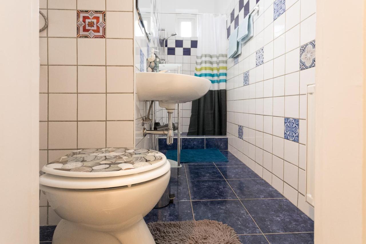 Apartamento French Balcony - 45M² - Szeneviertel Viena Exterior foto