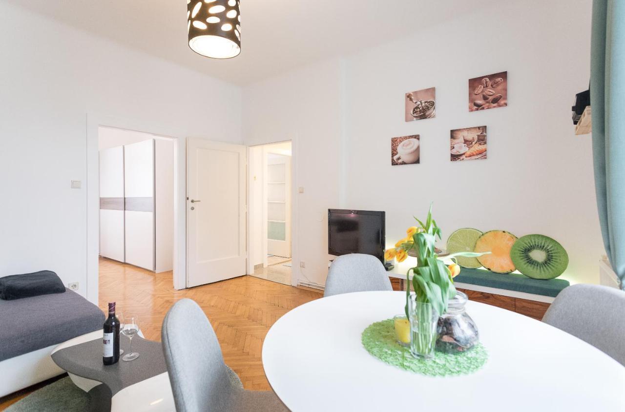 Apartamento French Balcony - 45M² - Szeneviertel Viena Exterior foto