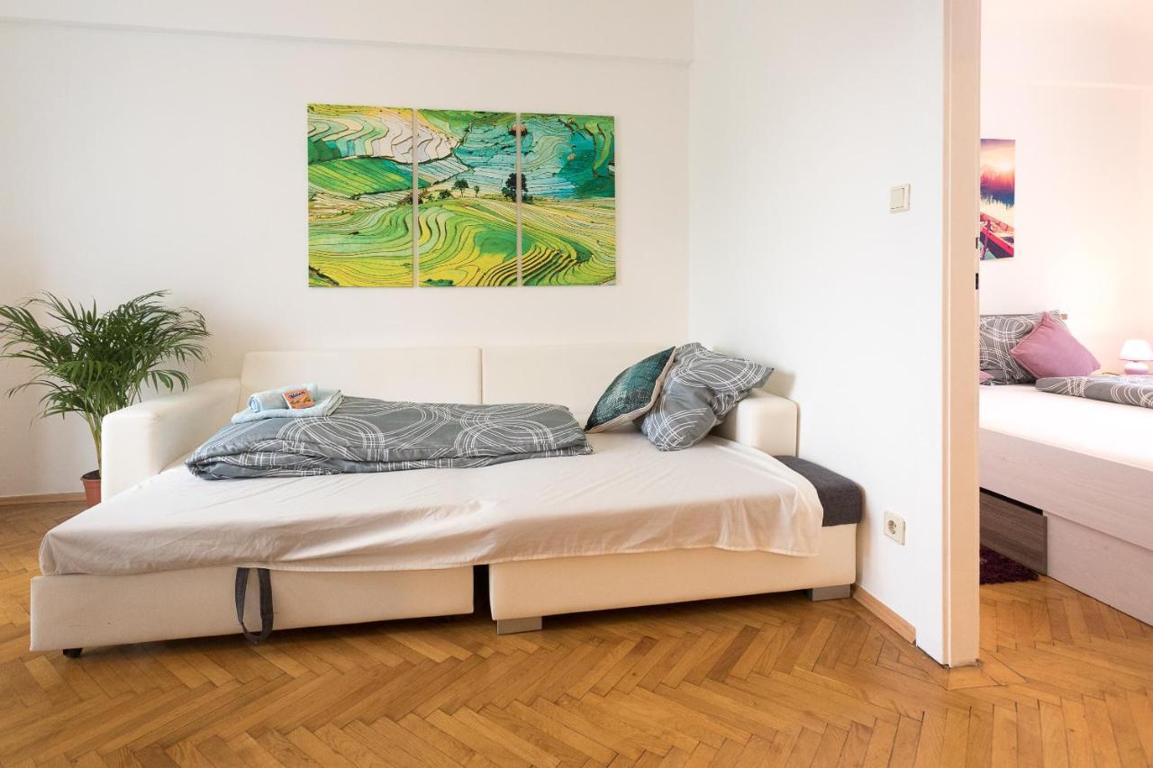 Apartamento French Balcony - 45M² - Szeneviertel Viena Exterior foto